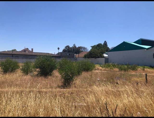 1,488M² VACANT LAND FOR SALE IN VAN DER STEL